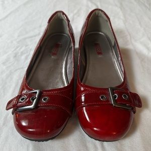Ecco red, patent flats, size 39 (8.5)